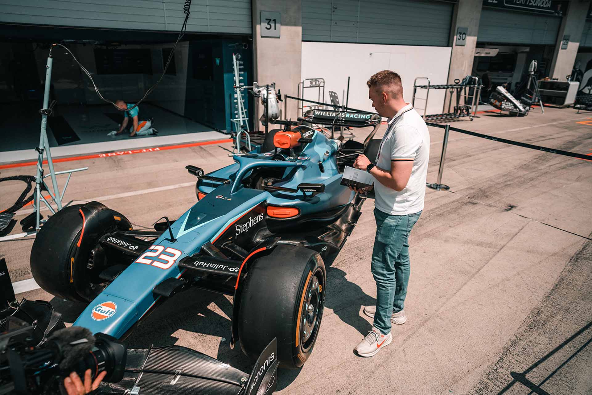 Christoffer Lindén in paddock